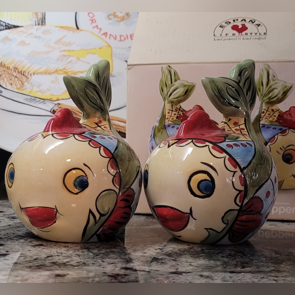Espana 🐡 salt & peper shakers multi color